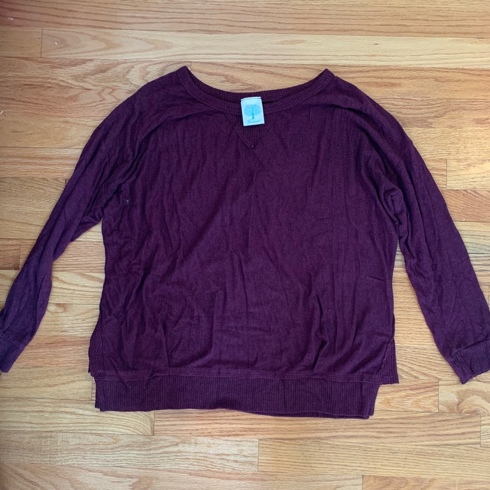 RUBY AND JENNA Maroon Crewneck Sweater